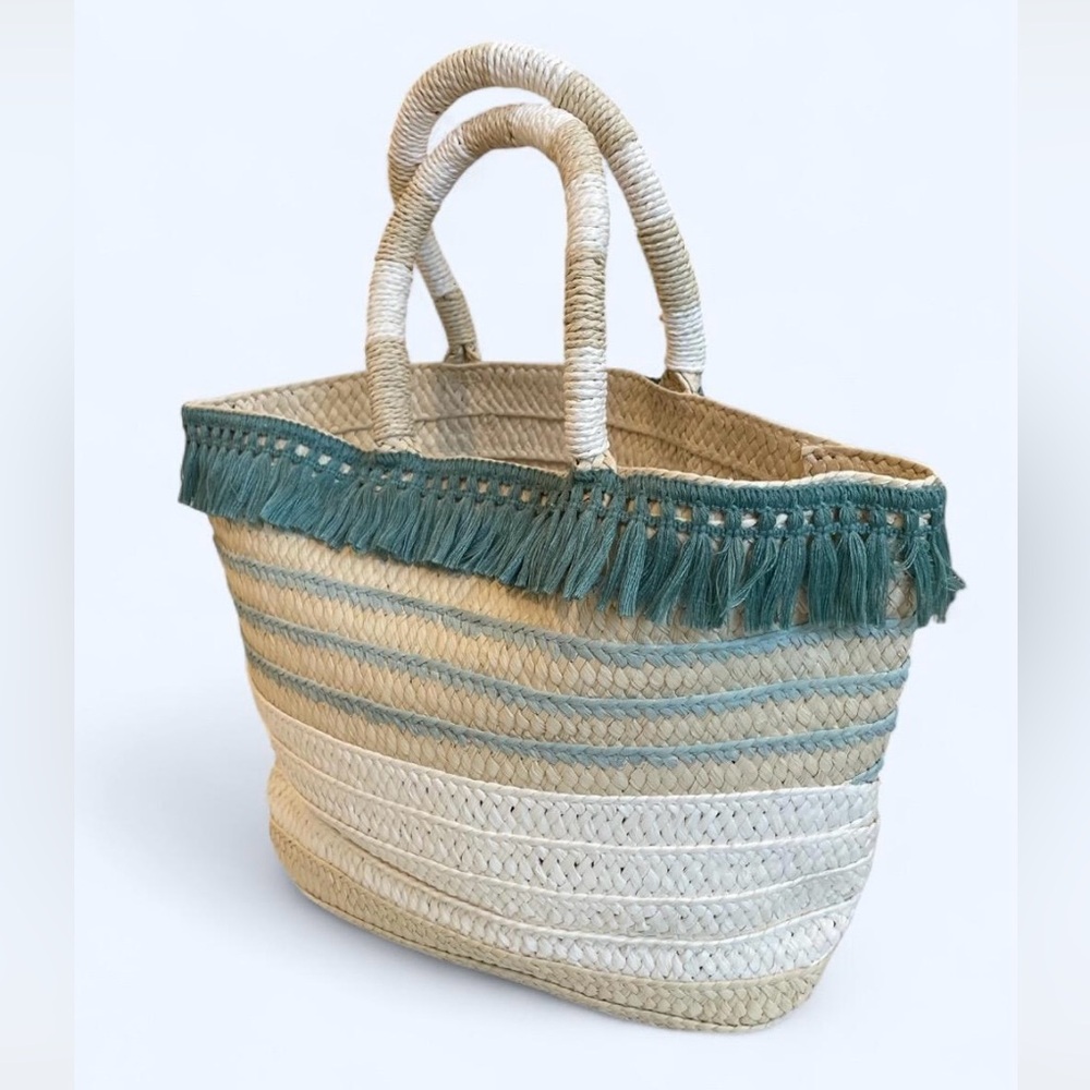 Altru Straw Tote Bag with Fringe Trim | Beach Market Bag | Boho Chic Tote